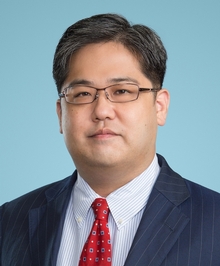 秋山 秀希<br >Hideki Akiyama